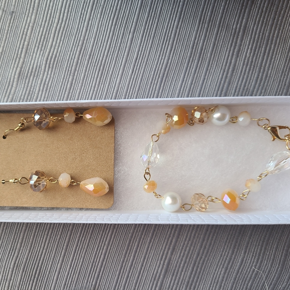 Handmade earrings with bracelets